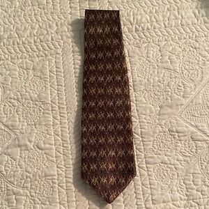 Geoffrey Beene Elegant Brown and Gold Tie